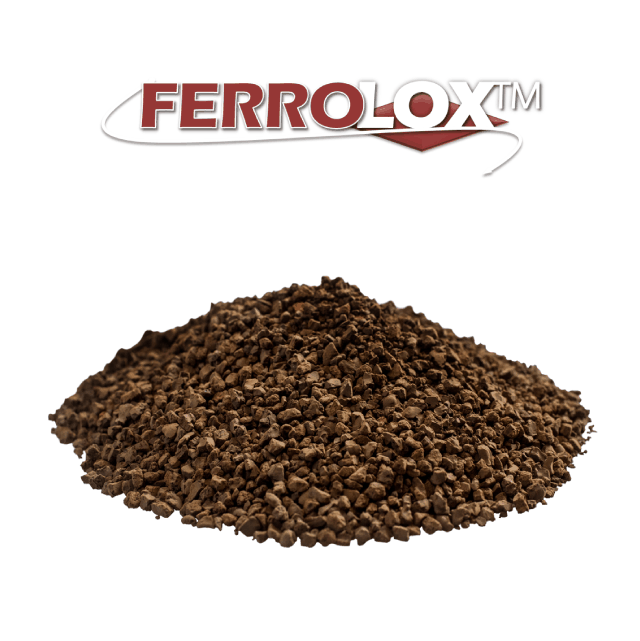 Granulado color café oscuro de Ferrolox, hidróxido férrico adsorbente